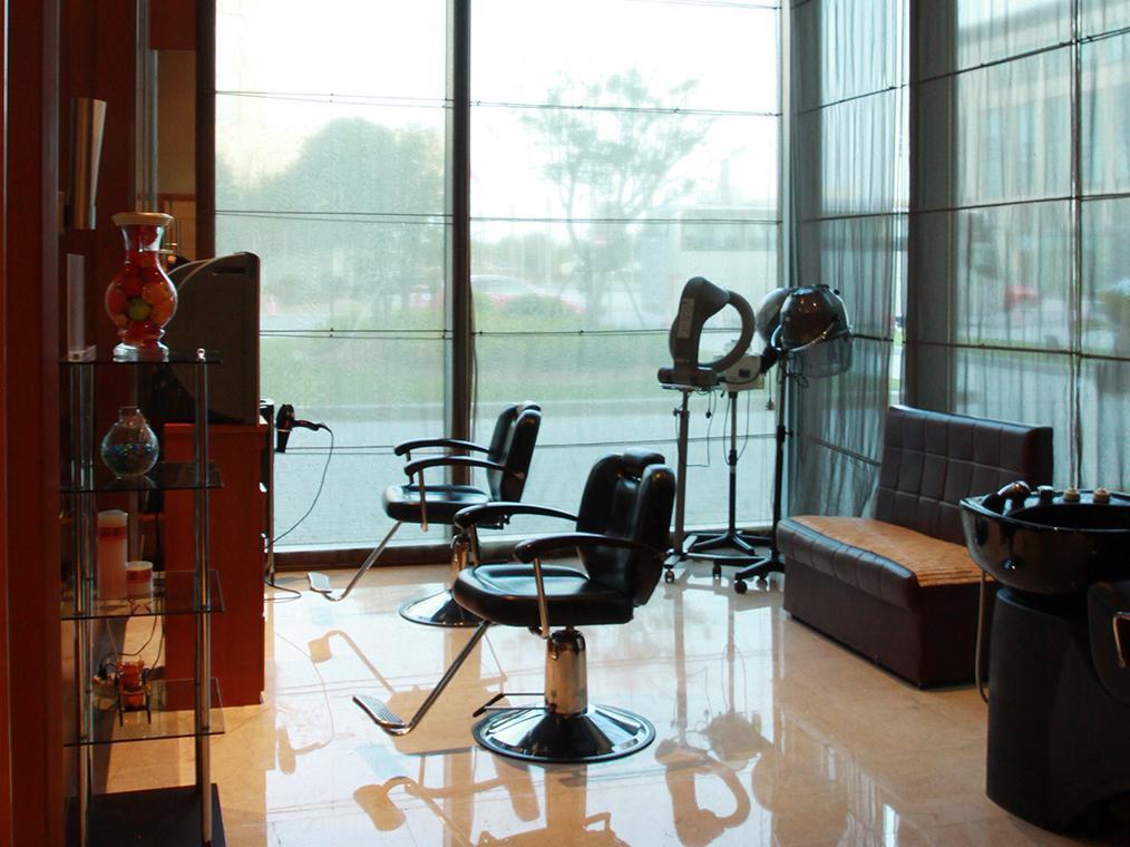 Howard Johnson Plaza Lingang Shanghai Nanhui Екстериор снимка