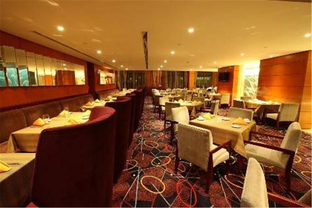 Howard Johnson Plaza Lingang Shanghai Nanhui Екстериор снимка