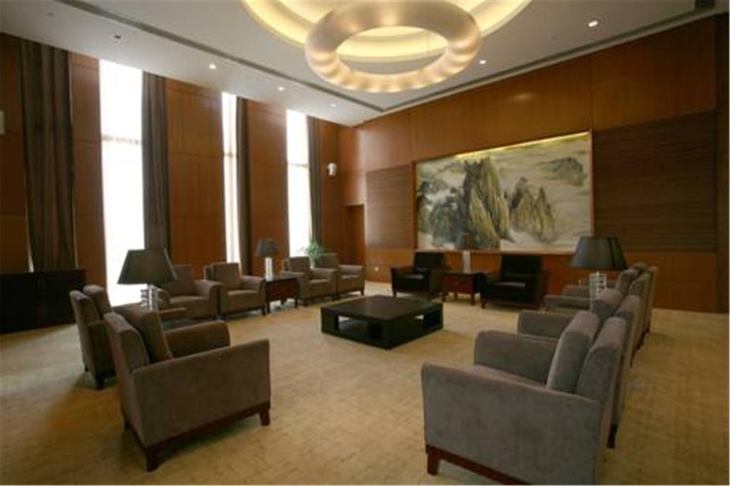 Howard Johnson Plaza Lingang Shanghai Nanhui Екстериор снимка