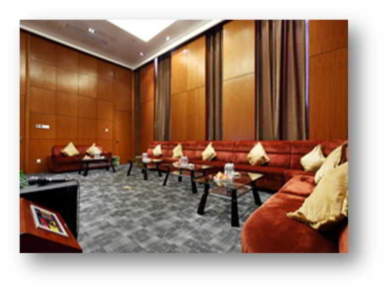 Howard Johnson Plaza Lingang Shanghai Nanhui Екстериор снимка