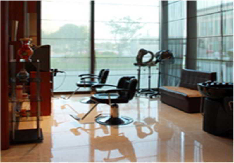 Howard Johnson Plaza Lingang Shanghai Nanhui Екстериор снимка